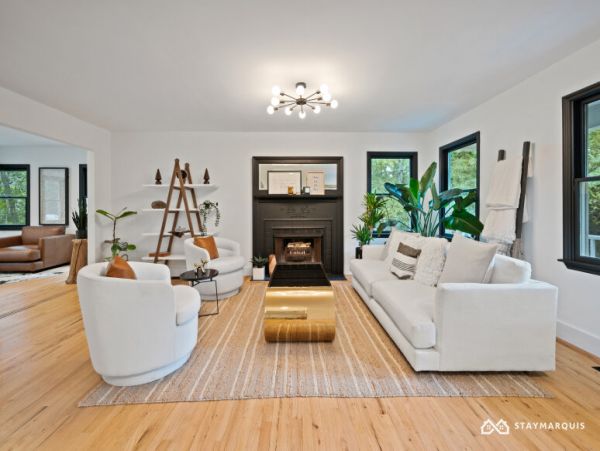 Hamptons Home 1020771