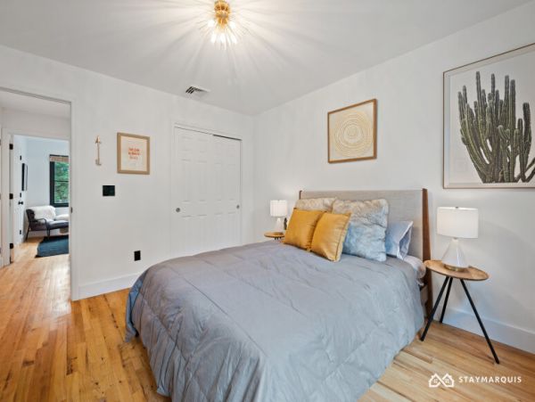 Hamptons Home 1020771
