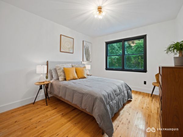 Hamptons Home 1020771
