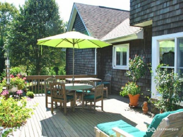 Hamptons Home 1020772
