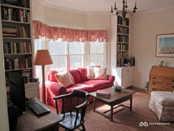 Hamptons Home 1020772