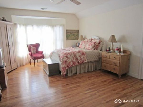 Hamptons Home 1020772