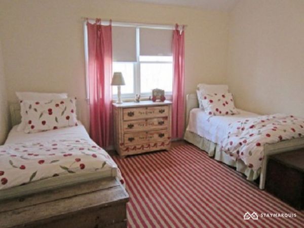 Hamptons Home 1020772