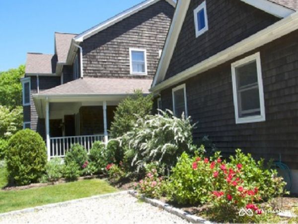 Hamptons Home 1020772