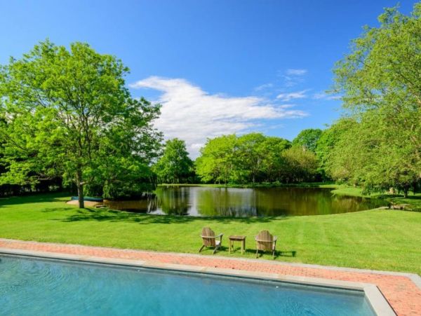Hamptons Home 1020773