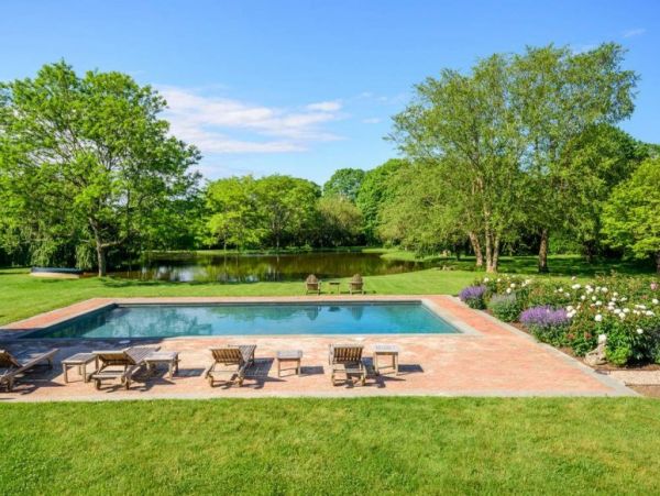Hamptons Home 1020773