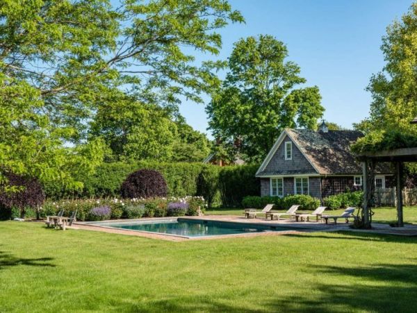 Hamptons Home 1020773