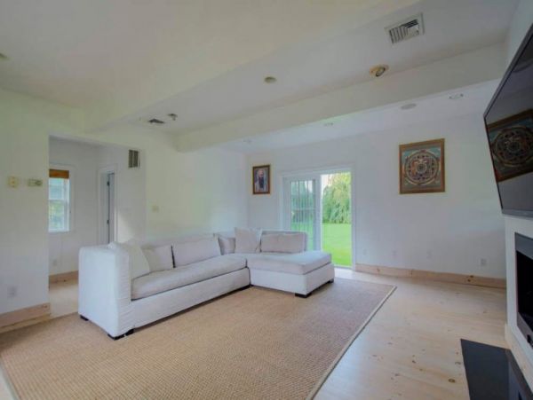 Hamptons Home 1020773