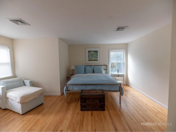 Hamptons Home 1020775