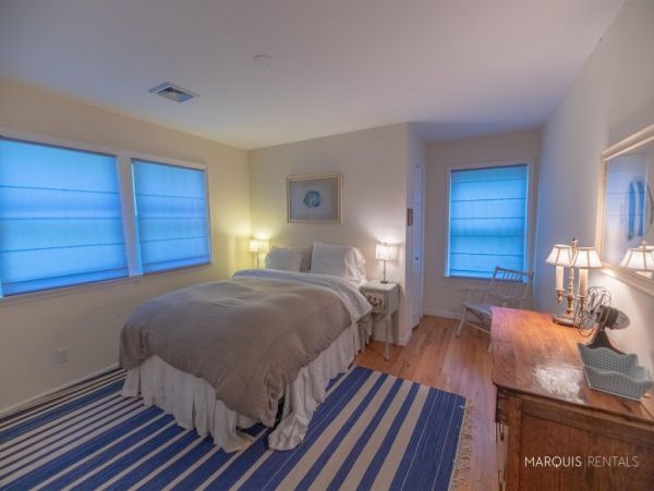 Hamptons Home 1020775