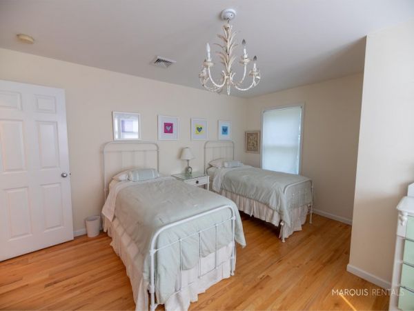Hamptons Home 1020775