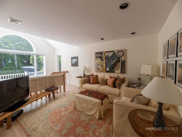 Hamptons Home 1020776