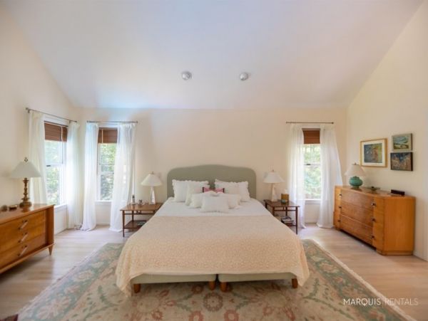 Hamptons Home 1020776