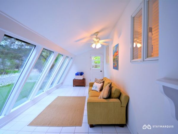Hamptons Home 1020777