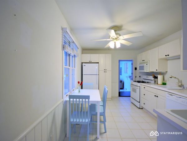 Hamptons Home 1020777