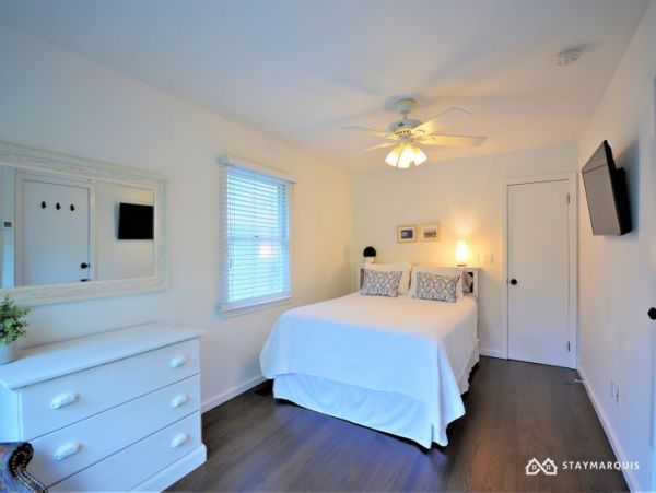 Hamptons Home 1020777