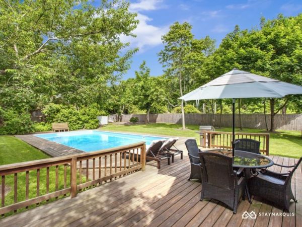 Hamptons Home 1020777