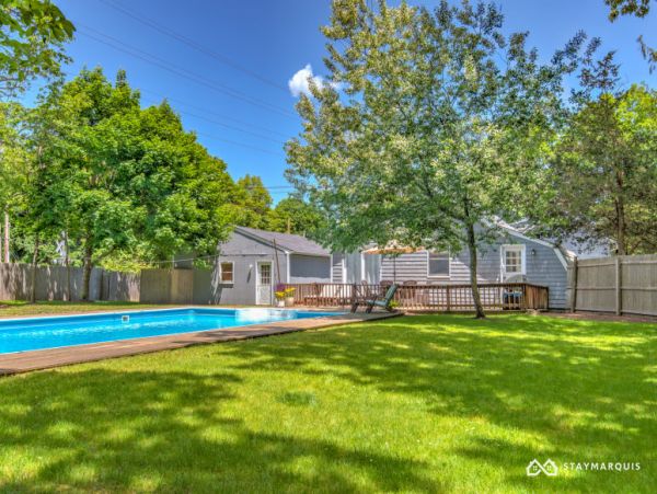 Hamptons Home 1020777