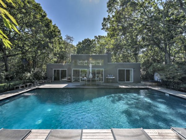 Hamptons Home 1020778