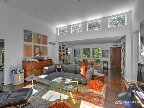 Hamptons Home 1020778