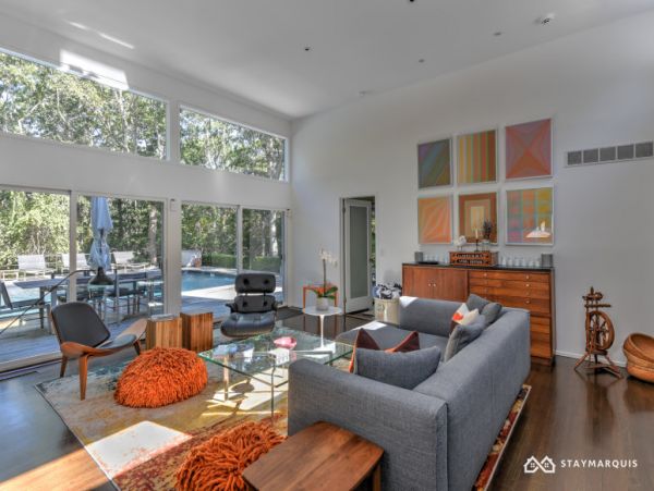 Hamptons Home 1020778