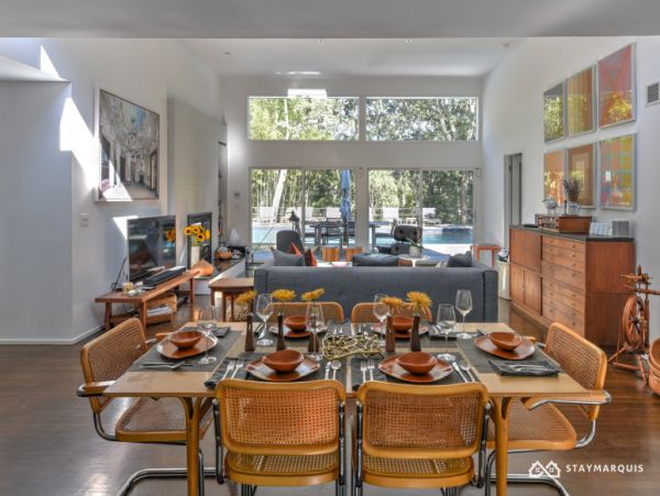 Hamptons Home 1020778