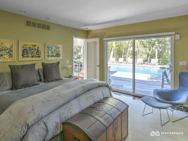 Hamptons Home 1020778