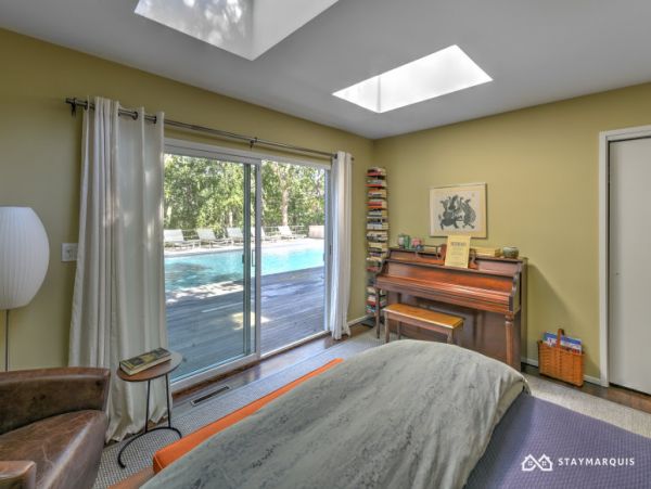 Hamptons Home 1020778