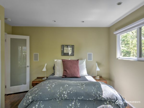 Hamptons Home 1020778