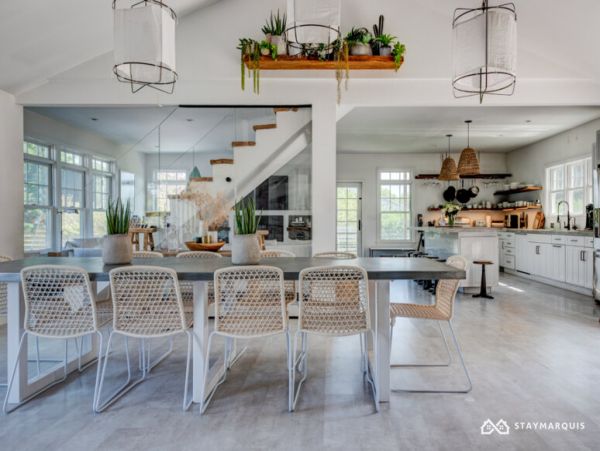 Hamptons Home 1020779