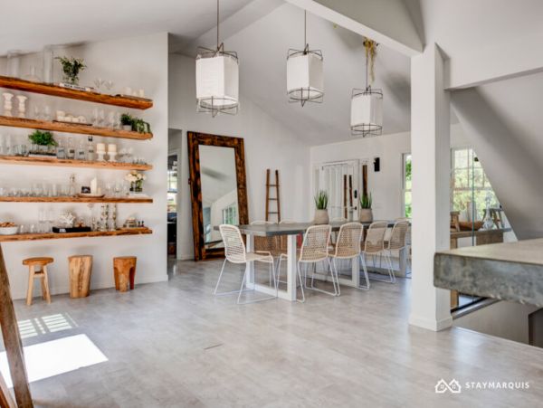 Hamptons Home 1020779
