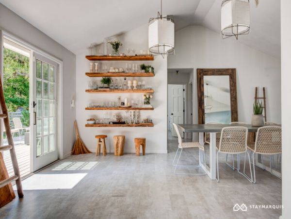 Hamptons Home 1020779