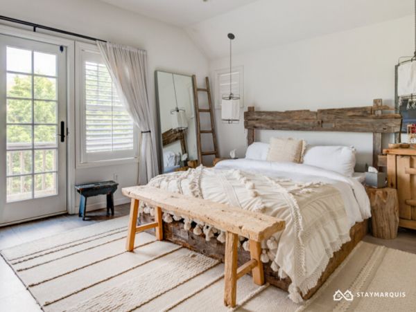 Hamptons Home 1020779