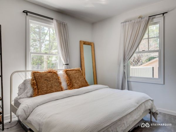Hamptons Home 1020779