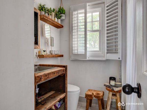 Hamptons Home 1020779