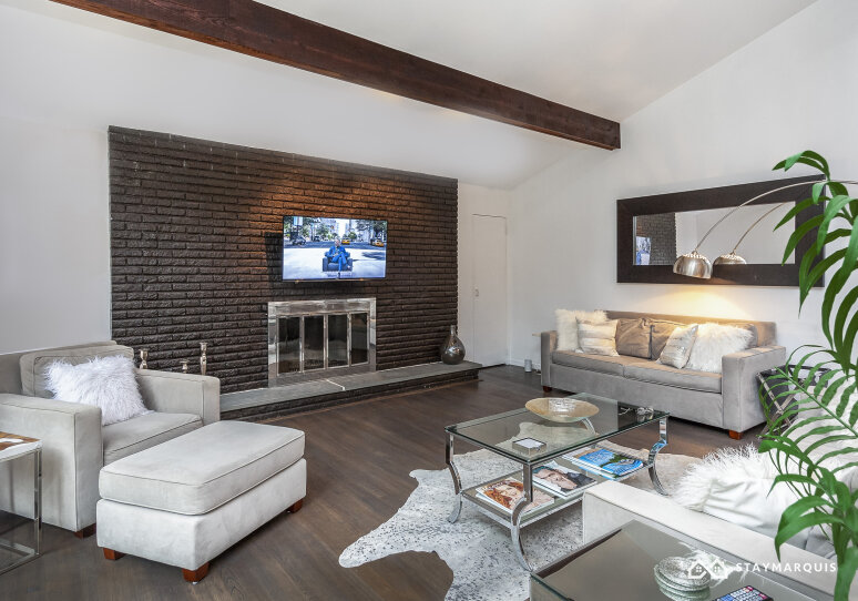 Hamptons Home 1020780
