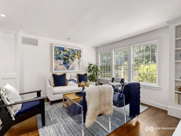 Hamptons Home 1020783