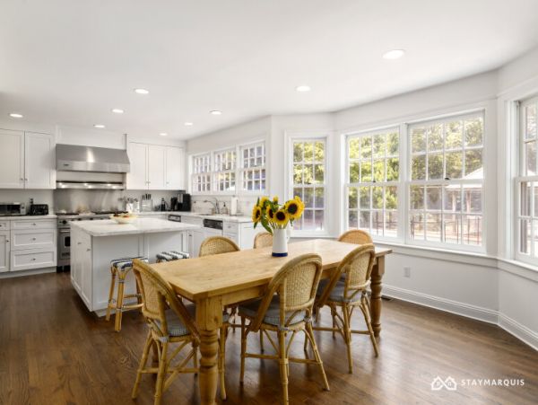 Hamptons Home 1020783