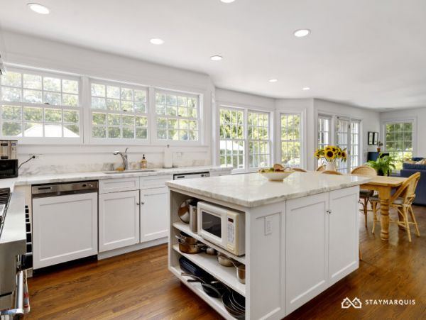 Hamptons Home 1020783