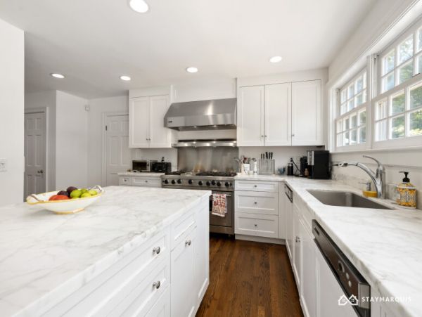 Hamptons Home 1020783