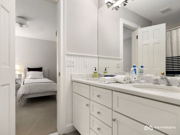 Hamptons Home 1020783