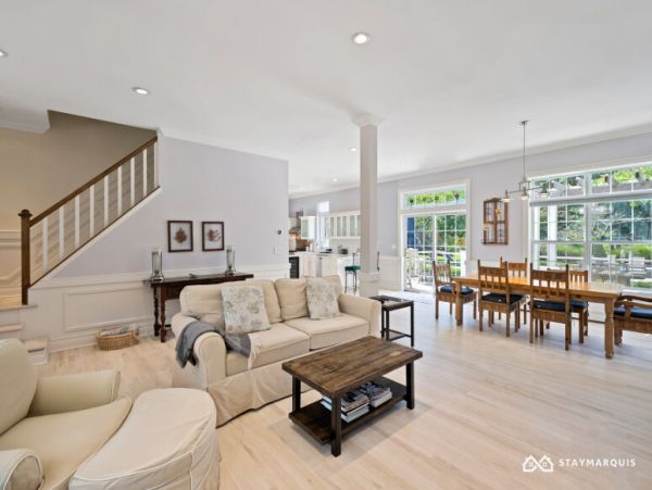 Hamptons Home 1020784