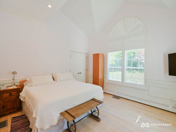 Hamptons Home 1020784