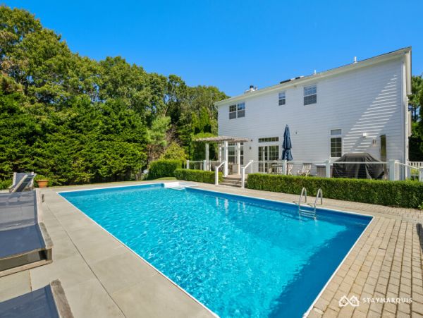 Hamptons Home 1020784
