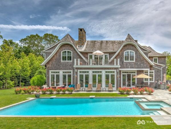 Hamptons Home 1020785