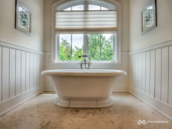 Hamptons Home 1020785