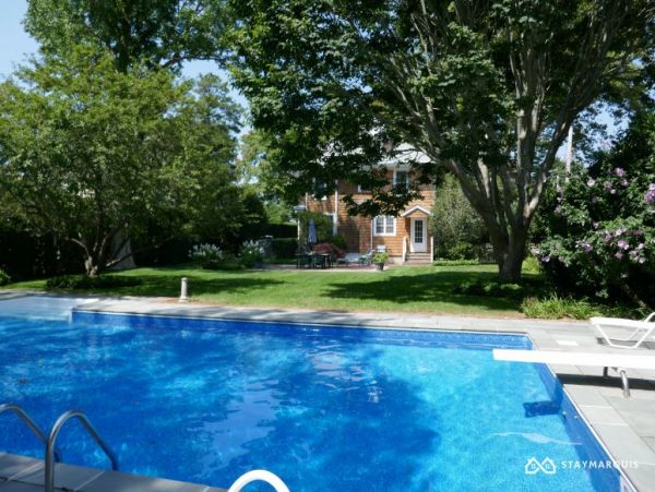 Hamptons Home 1020786