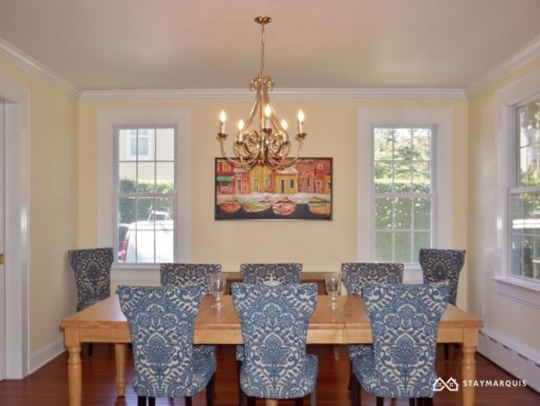Hamptons Home 1020786