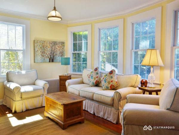 Hamptons Home 1020786
