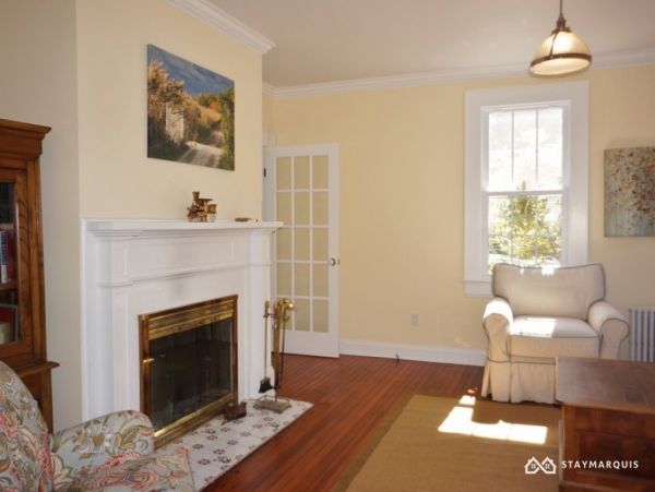 Hamptons Home 1020786